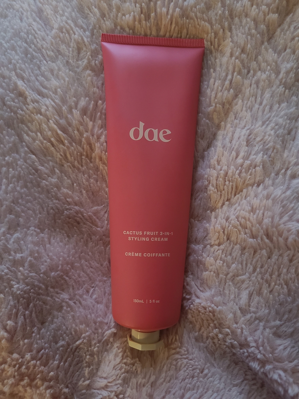 DAE Cactus Fruit 3-In-1 Styling Cream - Smooths Styles & Preps Blowouts
Adds po
